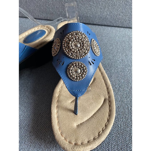 Clarks Shoes - Solesenseability thong wedge sandals blue leather metal decorations Size 10 M